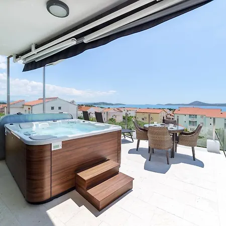 Villa Aliara Jacuzzi Apartment Vodice Exterior photo